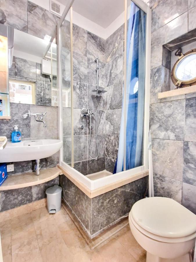 Jackie'S Little Stone House Apartment Сплит Екстериор снимка